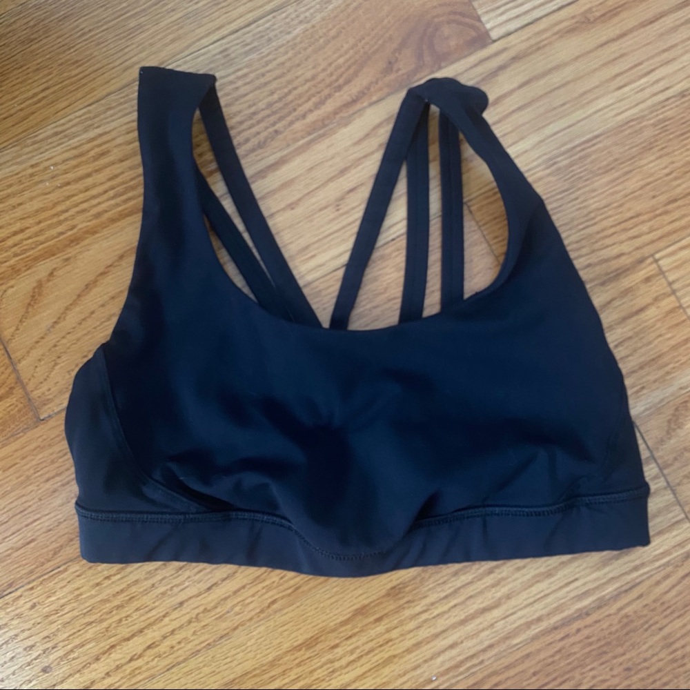 Lululemon black sports bra